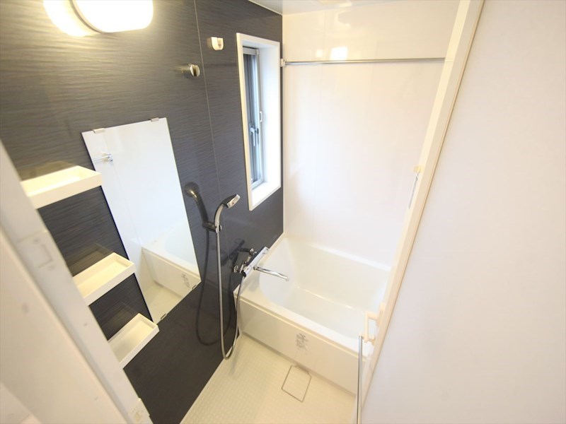 バス・シャワールーム　バスルーム　浴室暖房乾燥機付き