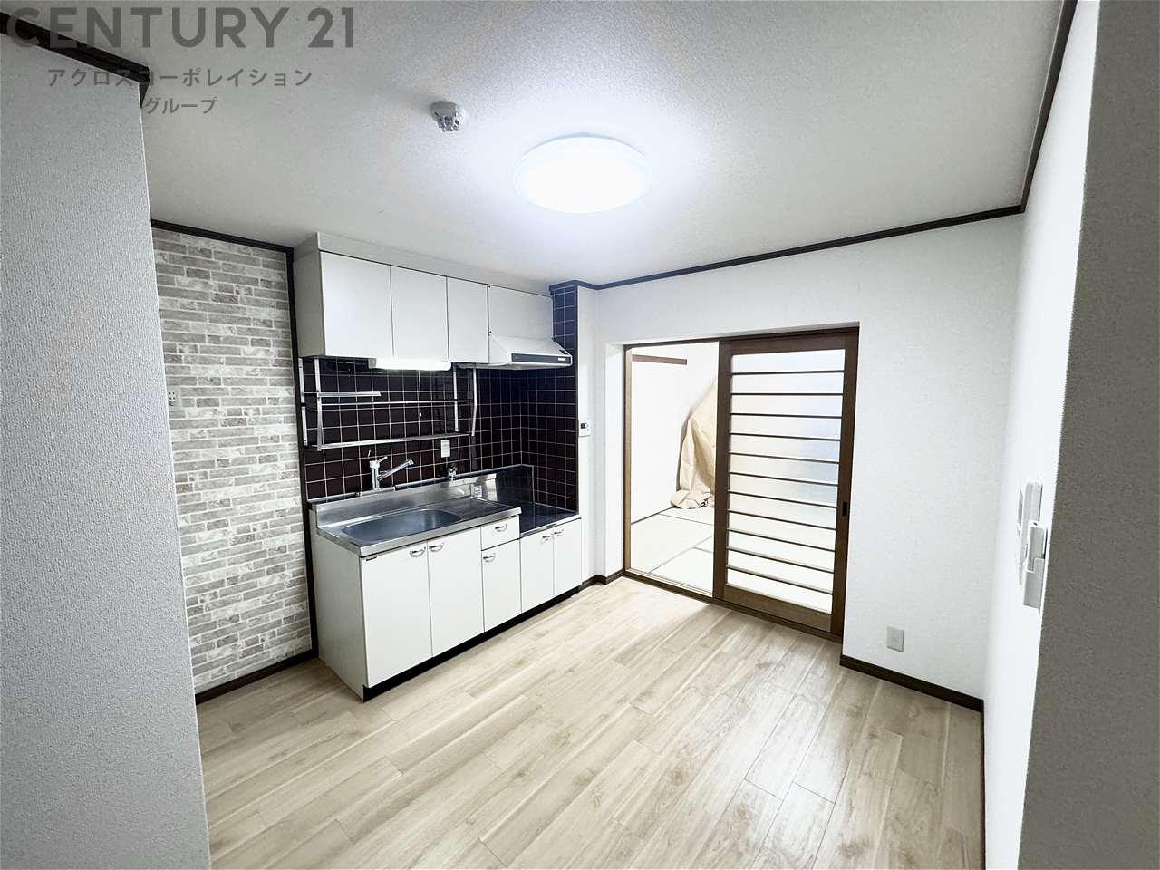 居室・リビング　♪落ち着いたカラーのリビングです！