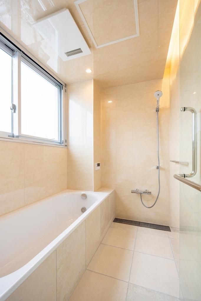 バス・シャワールーム　※別部屋参照写真となります