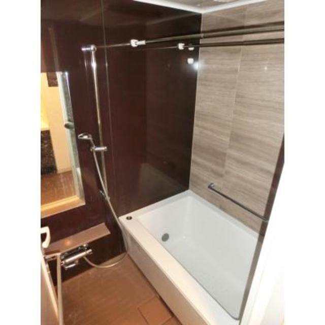 バス・シャワールーム　※写真は同タイプ住戸です。