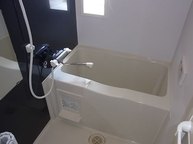 バス・シャワールーム　浴室追い焚き可