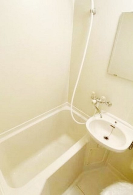 バス・シャワールーム　別部屋同仕様タイプ
