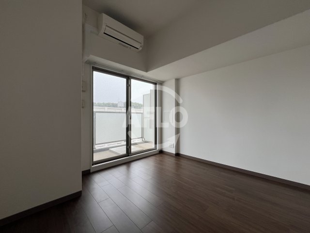 居室・リビング　ワールドアイ江坂アルバ　リビング