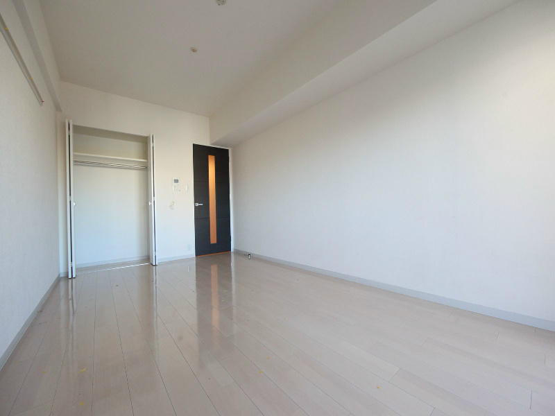 居室・リビング　洋室10帖　クローゼット　収納充実してます