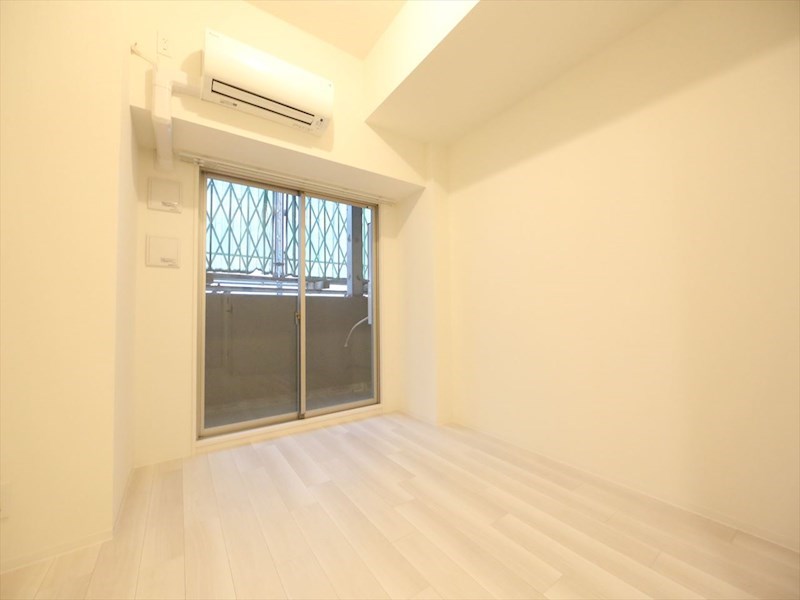 その他部屋・スペース　洋室7帖　エアコン完備　バルコニー