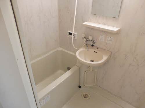 バス・シャワールーム　浴室