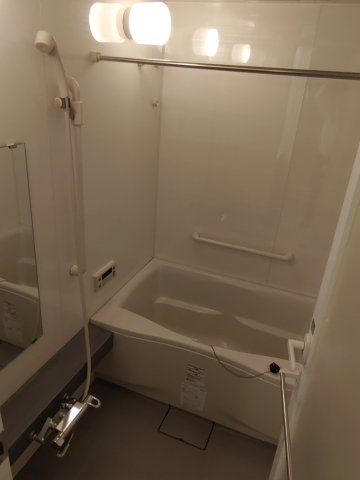 バス・シャワールーム　ゆったり過ごせるお風呂です