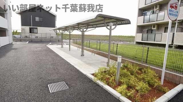 その他共有部分　駐車スペースもあります