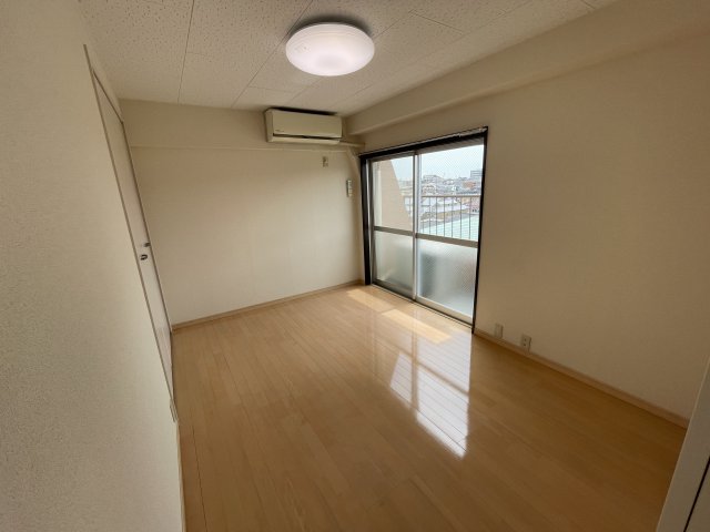 居室・リビング　別部屋参考用写真