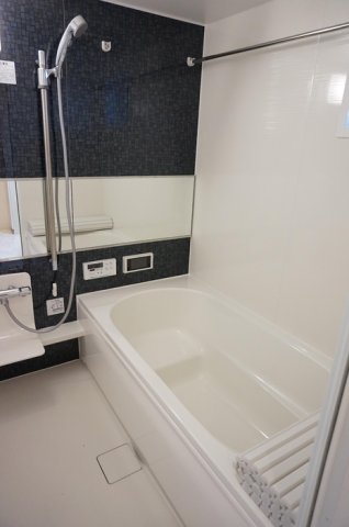 バス・シャワールーム　一坪風呂