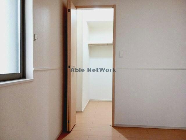 収納　ウォークインクローゼット