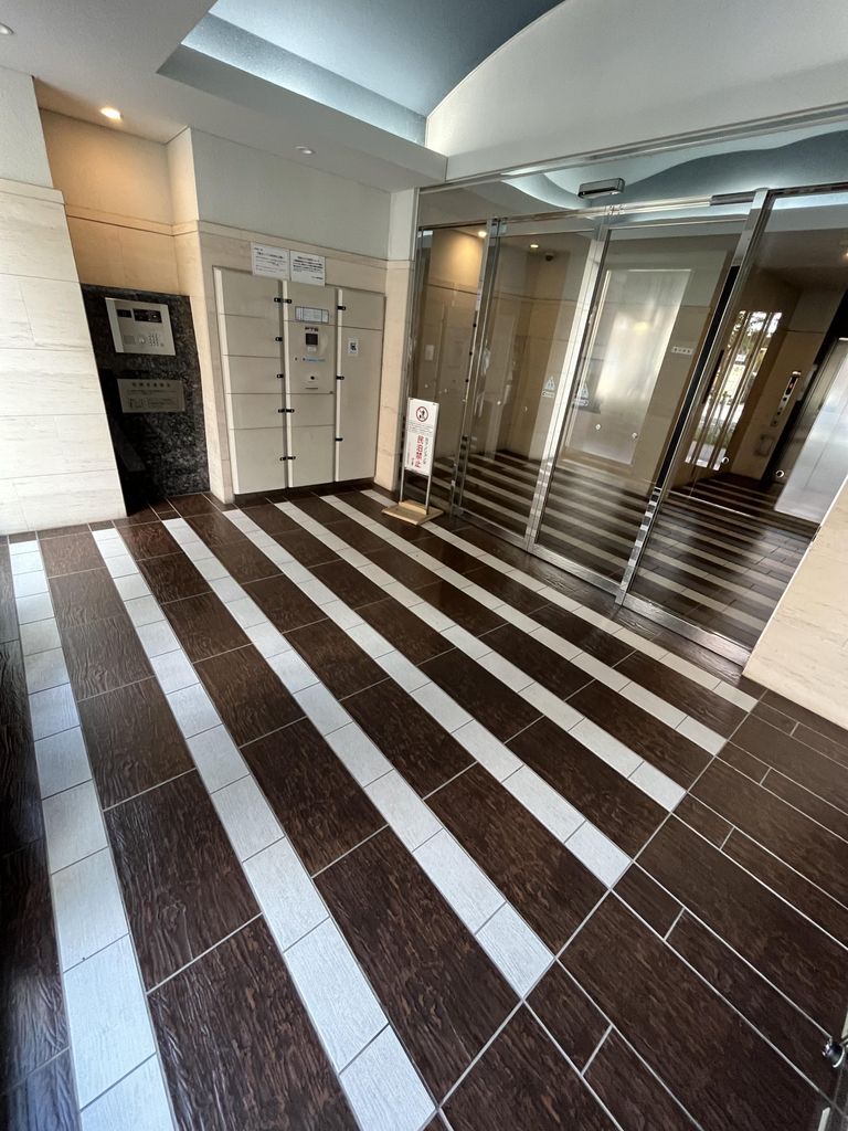 ロビー　エントランス