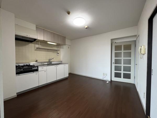 居室・リビング　ゆったりしたダイニングキッチン