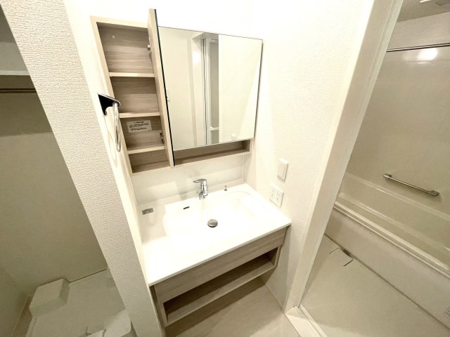 洗面設備　独立洗面化粧台付き☆