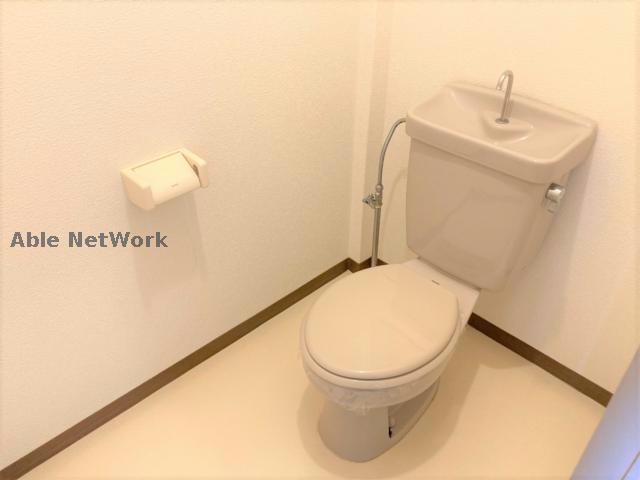 トイレ　※室内写真別部屋です。