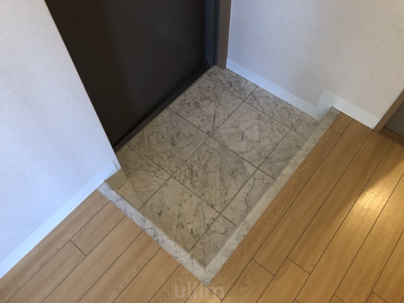 玄関　他の部屋の写真です