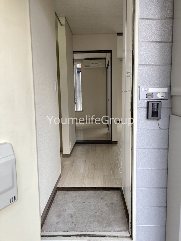 玄関　※別部屋参考写真※