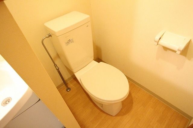 トイレ　★お部屋探しは株式会社タウンハウジング東京まで★