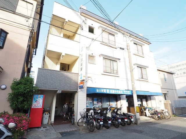 建物外観　鉄筋コンクリート造のどっしりとしたマンションで安心感がありま