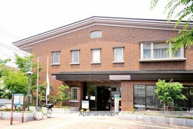 図書館　杉並区立下井草図書館（図書館）まで1298m
