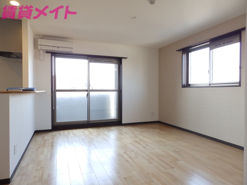 居室・リビング　別部屋参考写真
