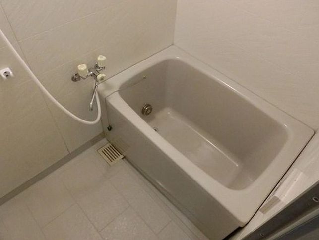 バス・シャワールーム　ゆったり過ごせるお風呂です