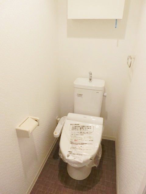 トイレ　洗浄機能付便座