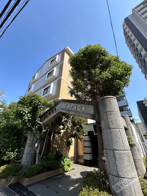 建物外観　鉄筋コンクリート造・ガッチリとした建物です♪♪
