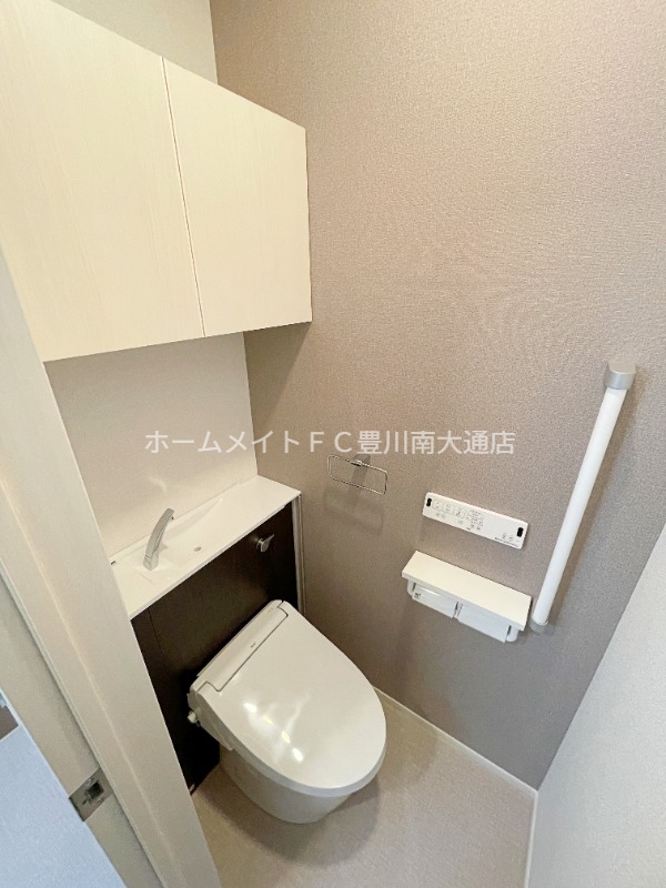 トイレ　同型完成モデル