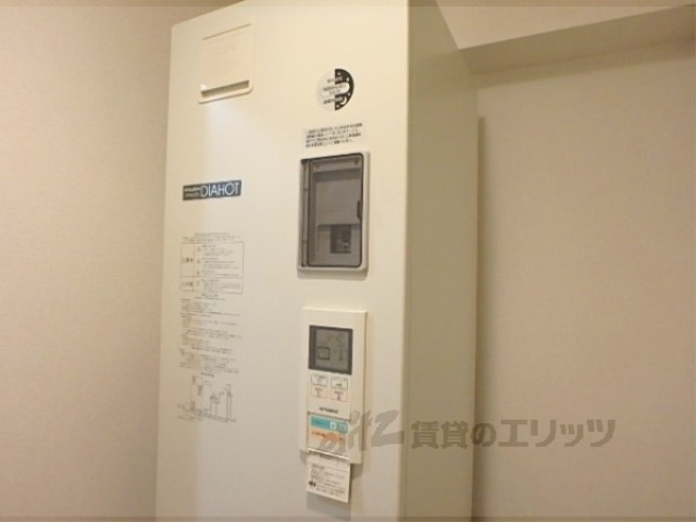 その他設備　給湯器リモコン
