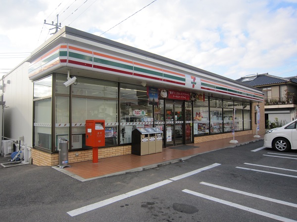コンビニ　セブンイレブン大村竹松本町店（コンビニ）まで605m