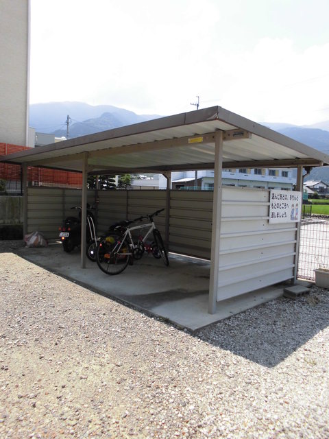 その他　駐輪場(2)