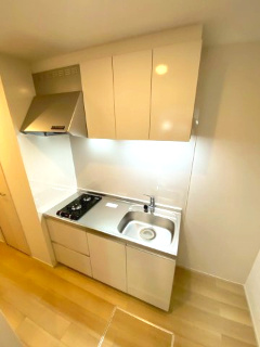 キッチン　※同タイプの部屋のお写真となります。IHヒーターとなります。