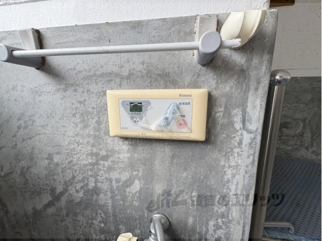 その他設備　給湯器リモコン