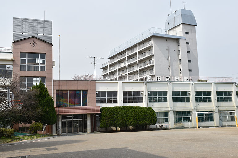 中学校　大田区立田園調布中学校（中学校）まで1176m