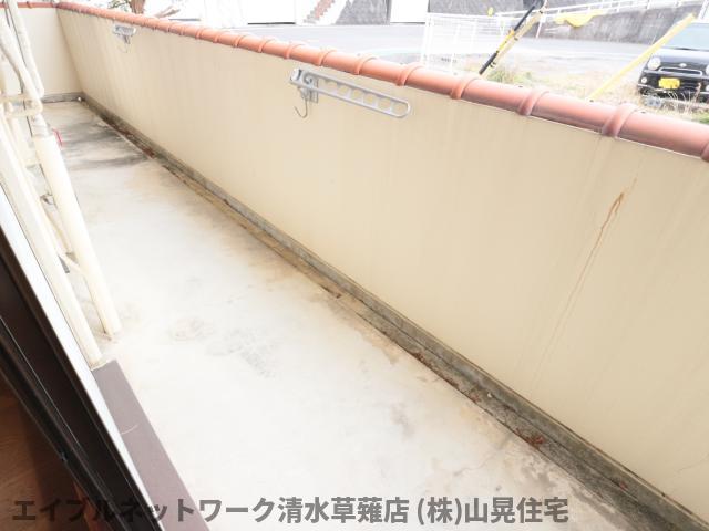 バルコニー　お洗濯にも便利なバルコニー付き