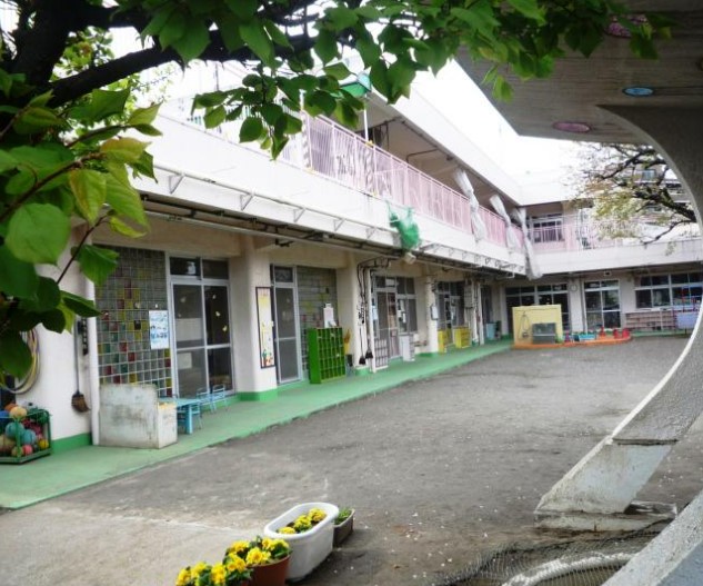 幼稚園・保育園　豊島区立 要町保育園（幼稚園・保育園）まで94m