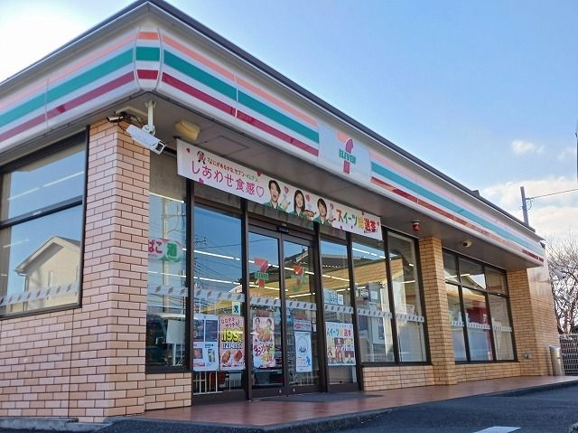 コンビニ　セブンイレブン富士市伝法上中店（コンビニ）まで300m