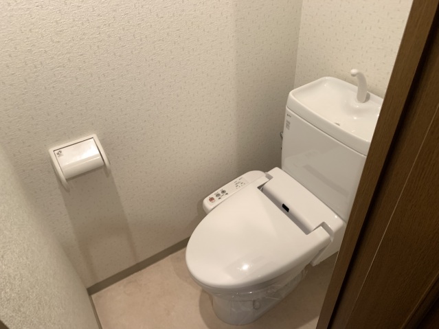 トイレ　別部屋の写真です