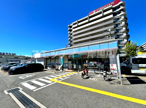 コンビニ　ローソン 北開二丁目店（コンビニ）まで180m