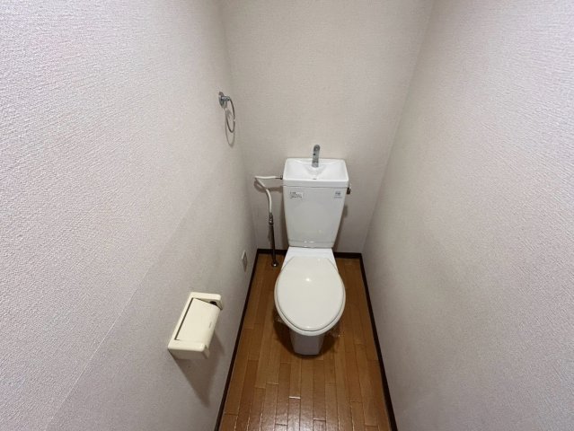 トイレ　エトワール白金