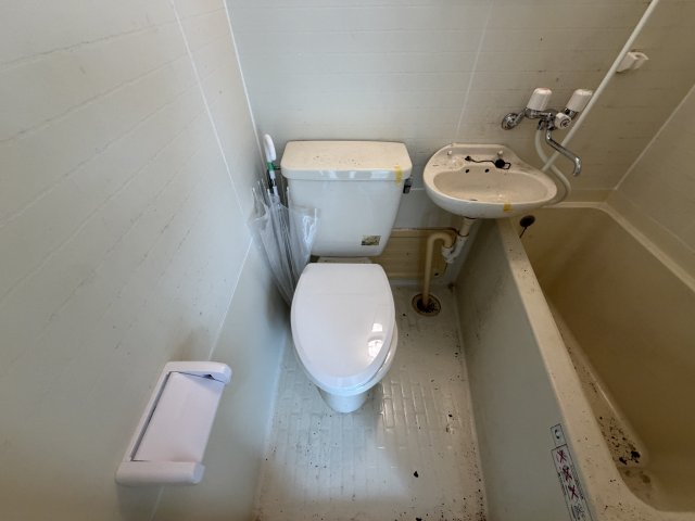 地下鉄谷町線 平野駅 徒歩11分 5階建 築40年のトイレ写真