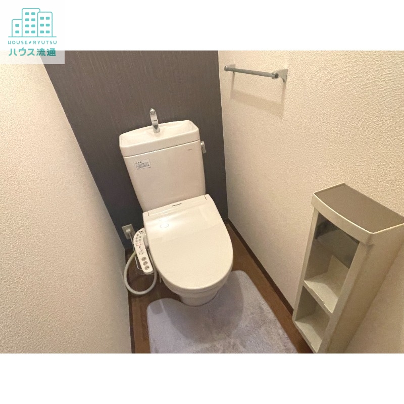 トイレ　※別号室の写真になります。