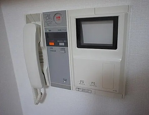 セキュリティ　写真は同タイプ住居です。
