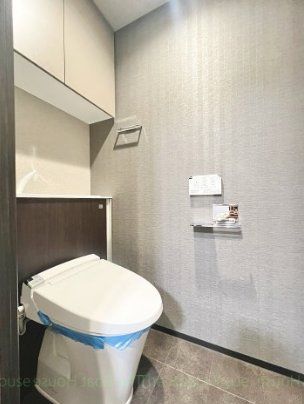 プレサンスロジェ名古屋駅NORTH FRONTのトイレ写真