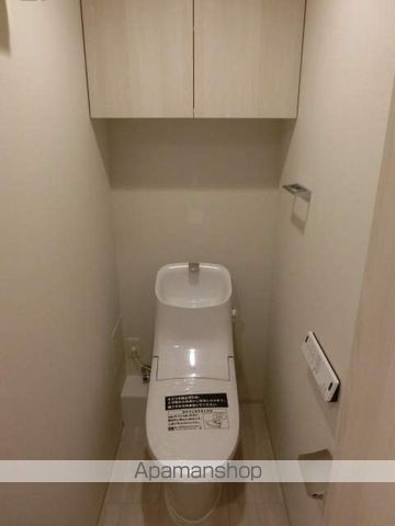 地下鉄谷町線 谷町六丁目駅 徒歩10分 14階建 築8年のトイレ写真