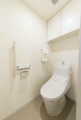 都営浅草線 浅草橋駅 徒歩4分 14階建 築8年のトイレ写真
