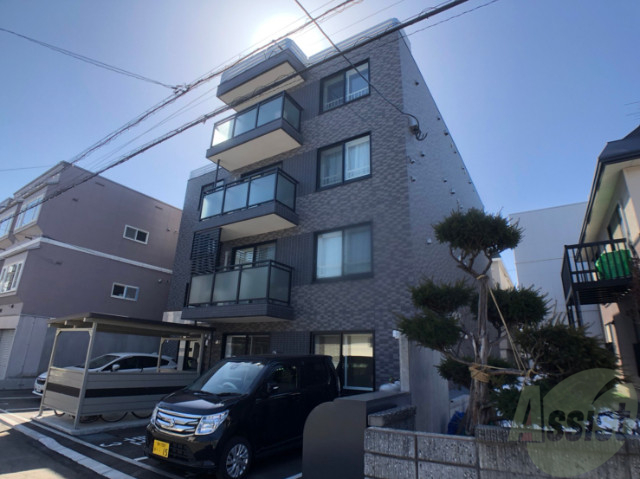 建物外観　札幌市北区麻生町１丁目「クロスコート麻生１」