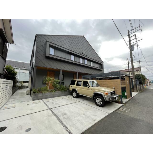 建物外観　大通りから中に入った閑静な住宅街