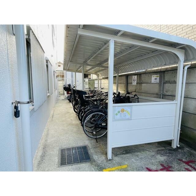 その他共有部分　駐輪場（要・シール貼付）